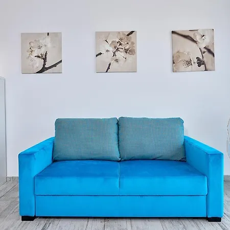 アパート Aleksandrovi Apartament *