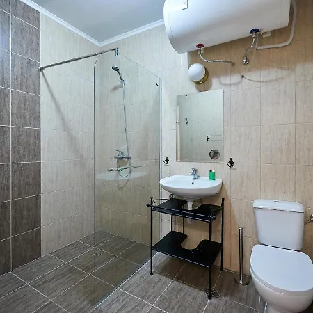 Aleksandrovi Apartament アパート